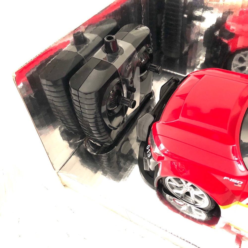 EXTREME MACHINE FORD F-150 FIRE & RASCUE CAR - Picture 5 of 6